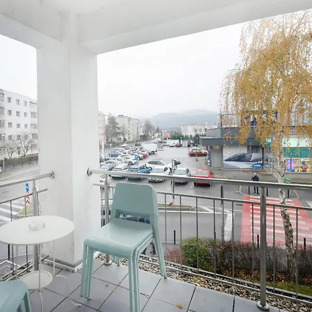 4 Bedroom Ap Apartment