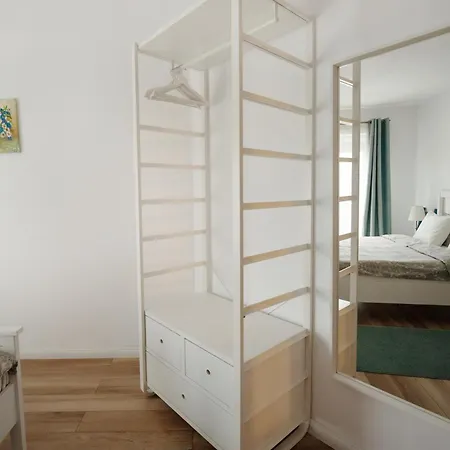 4 Bedroom Ap Apartment