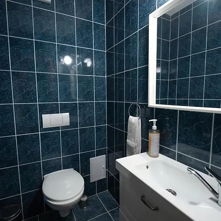 Apartment 4 Bedroom Ap *