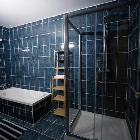 Apartment 4 Bedroom Ap Brasov